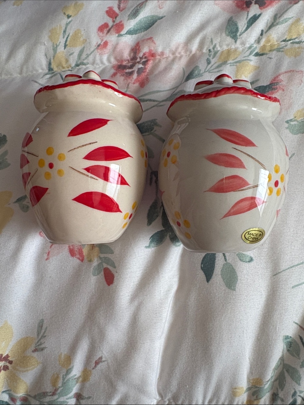 Temptations Salt & Pepper AS-IS - Picture 2 of 4